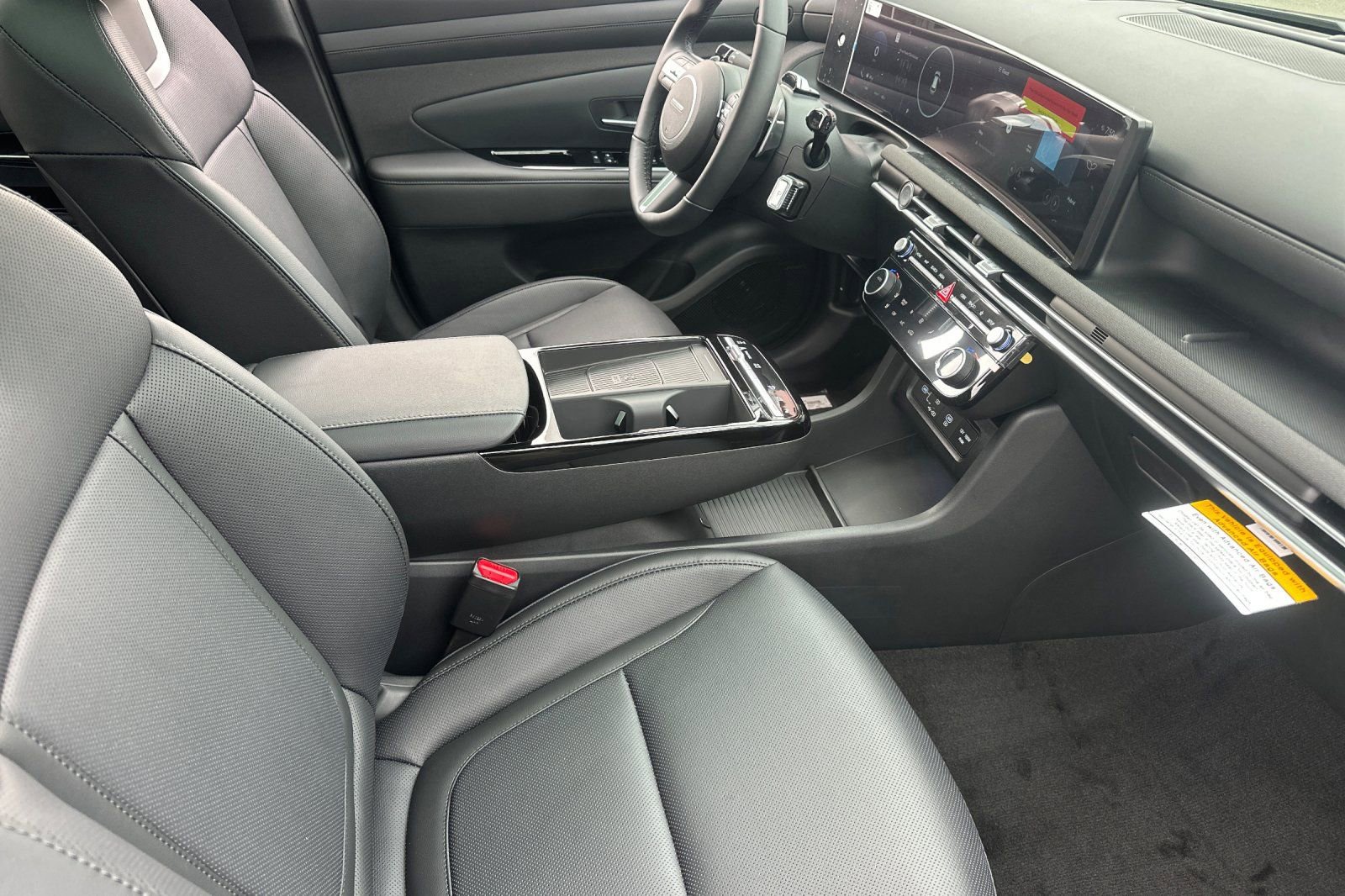 New 2025 Hyundai Tucson Limited w/ Tow & Go Package image 14