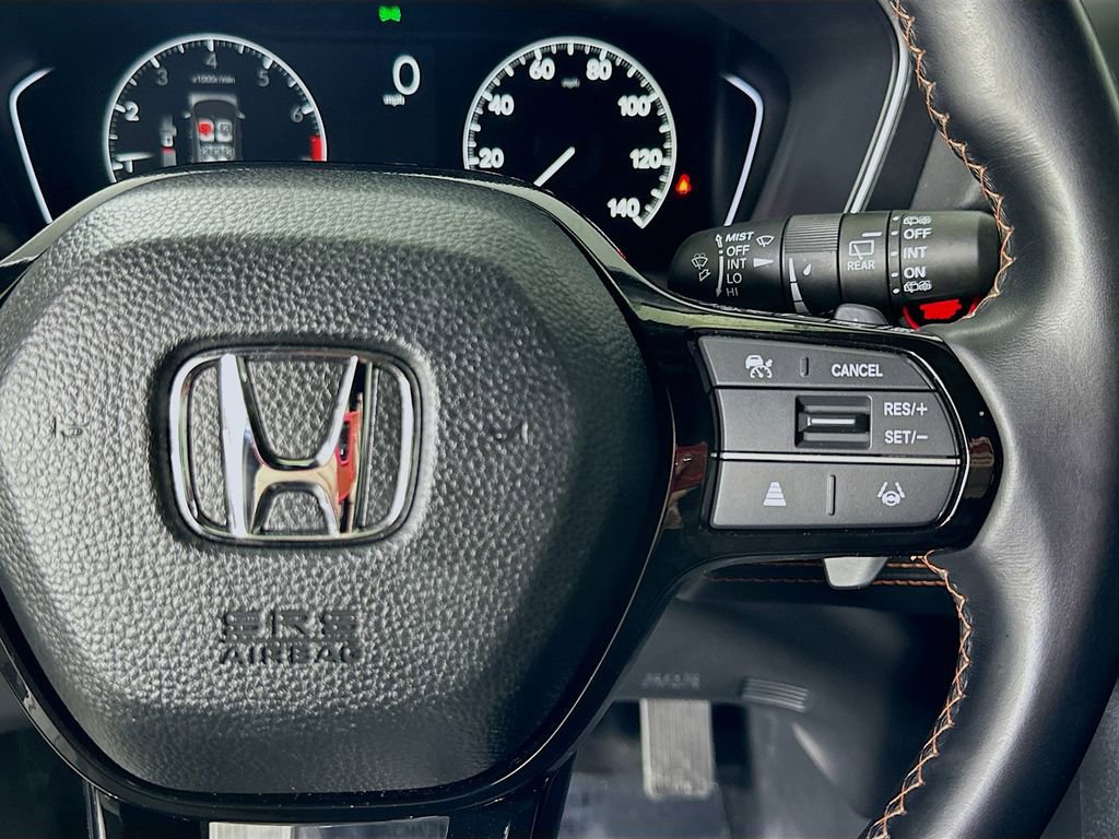 Used 2025 Honda Pilot Sport image 24