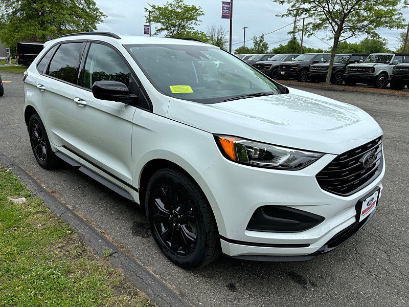 New 2024 Ford Edge SE w/ Black Appearance Package image 25