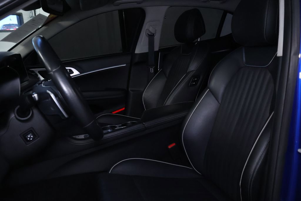 Used 2020 Genesis G70 2.0T w/ Elite Package image 16