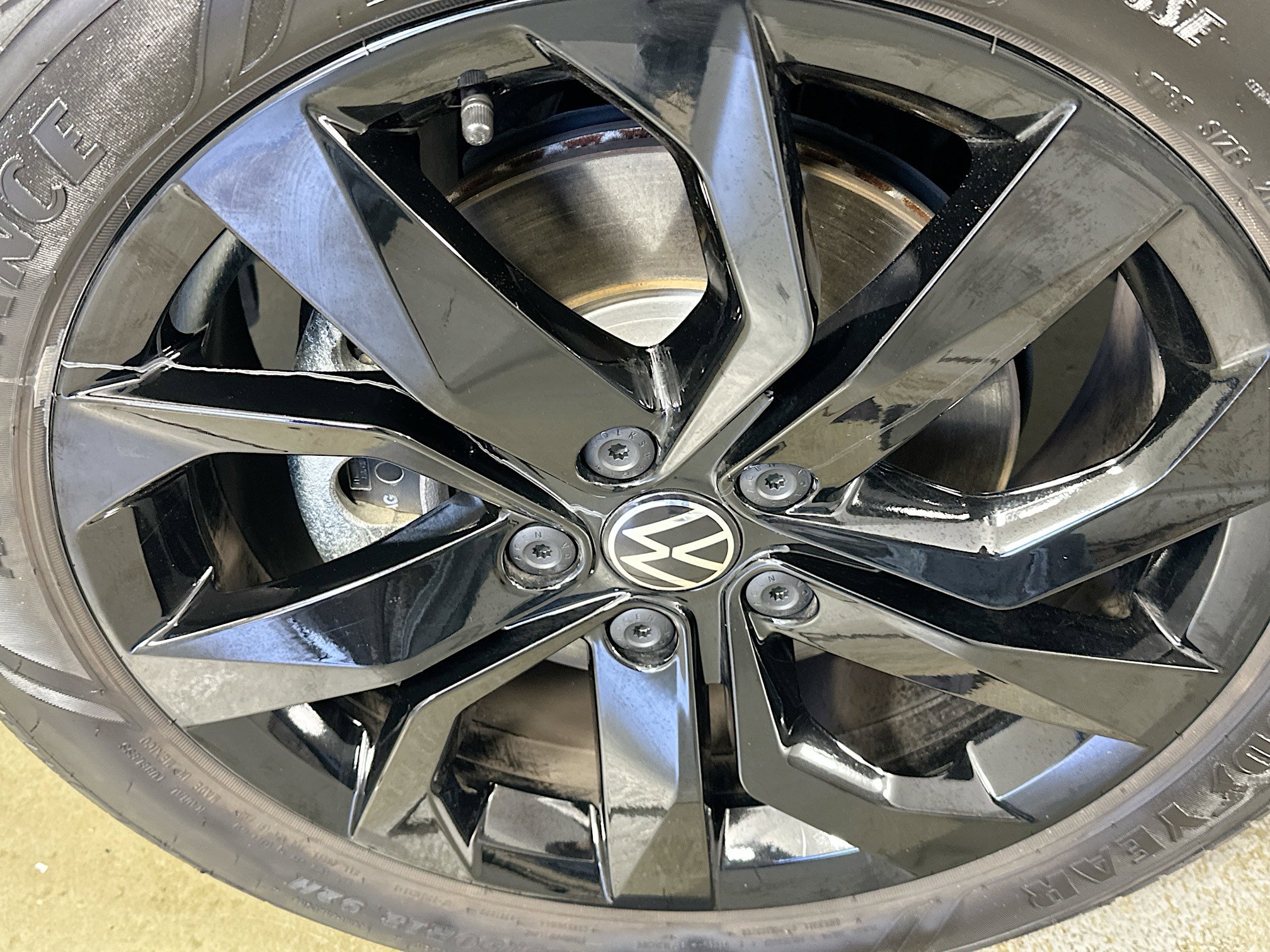 Used 2023 Volkswagen Taos SE image 30