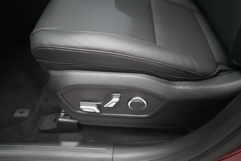 Used 2025 Hyundai Santa Fe XRT AWD/4WD image 30