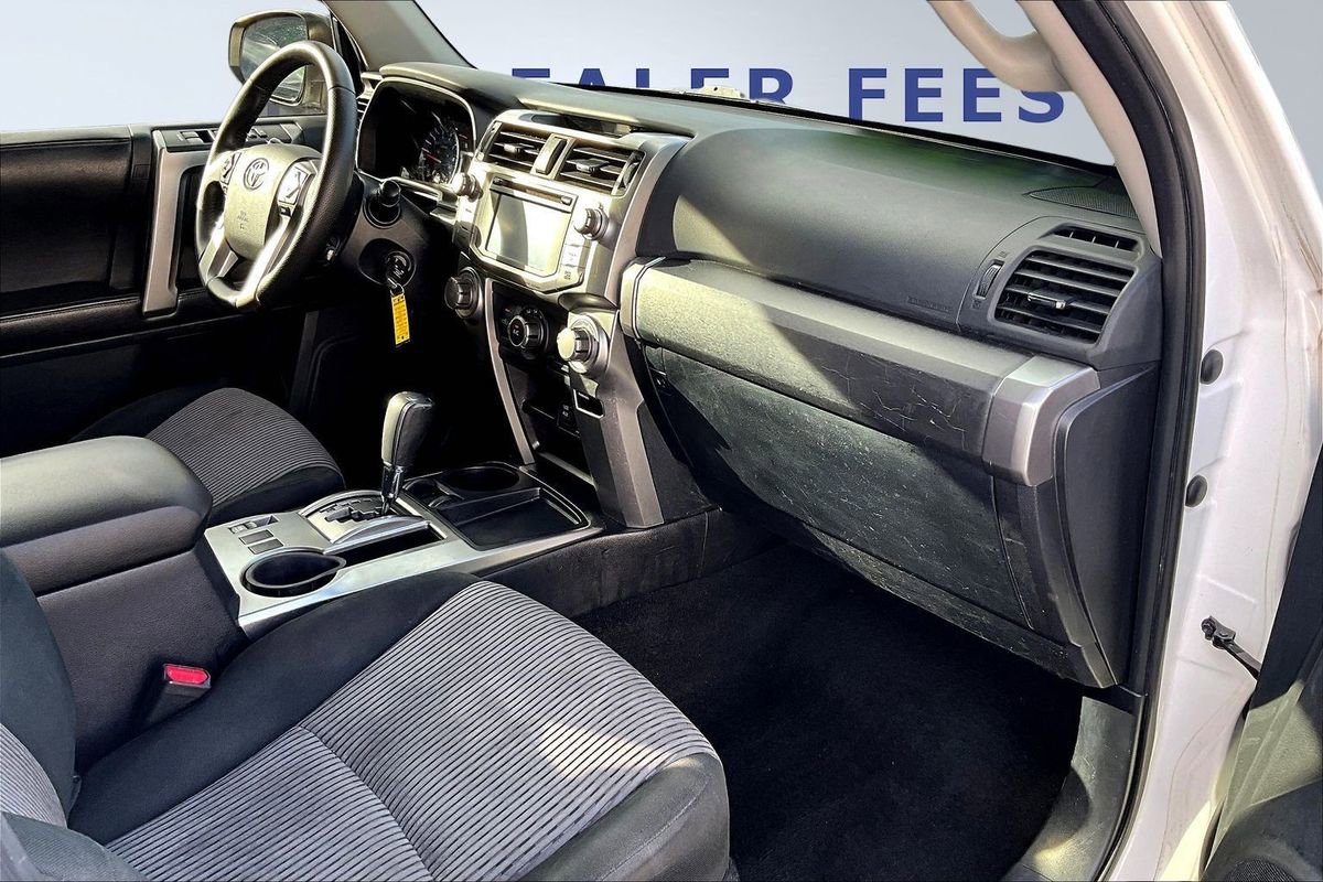 Used 2016 Toyota 4Runner SR5 image 26