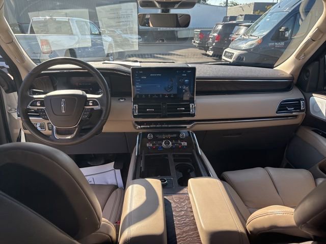 Certified 2024 Lincoln Navigator Reserve image 23