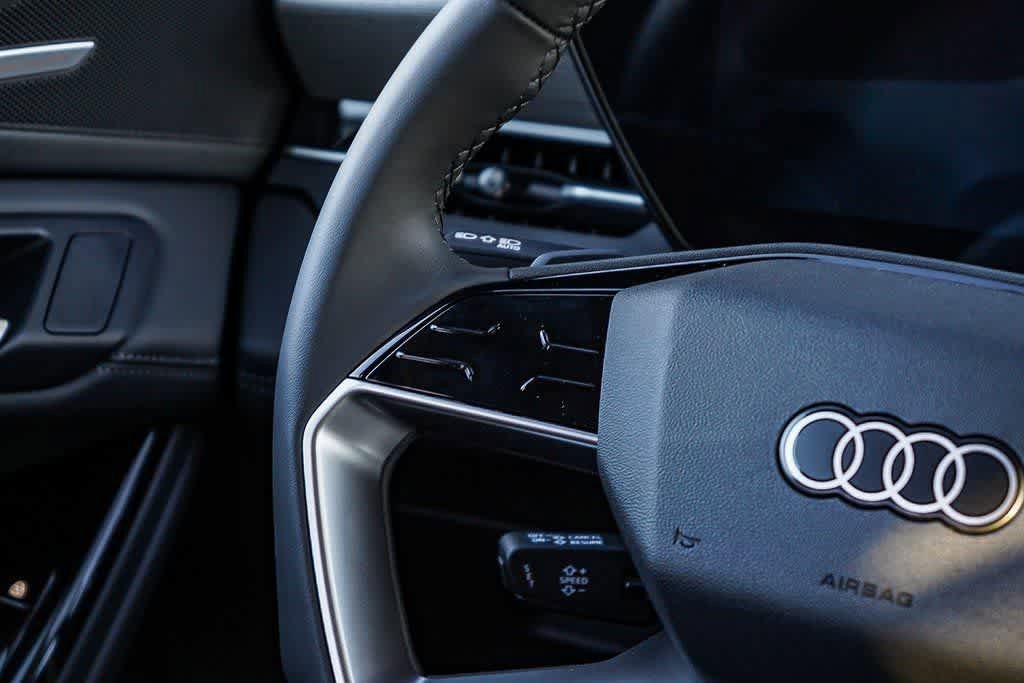 New 2025 Audi Q6 e-tron Premium Plus AWD/4WD image 16