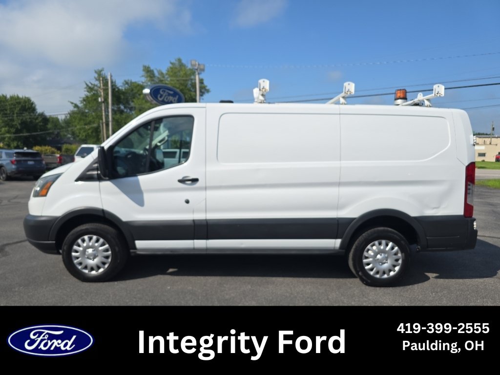 Used 2016 Ford Transit 250 130 Low Roof RWD image 1