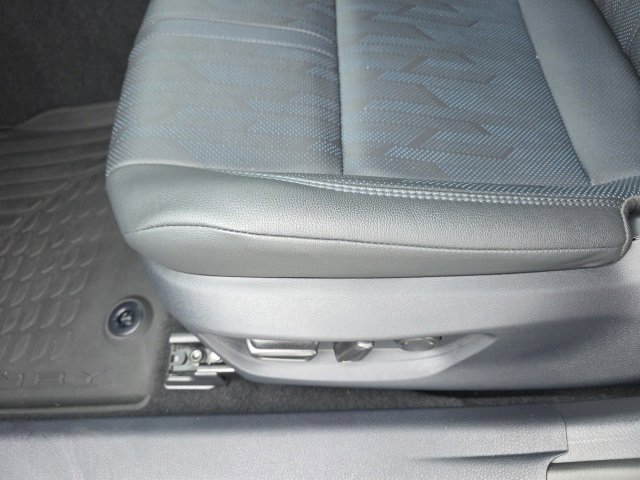 Used 2025 Toyota Camry XSE image 15