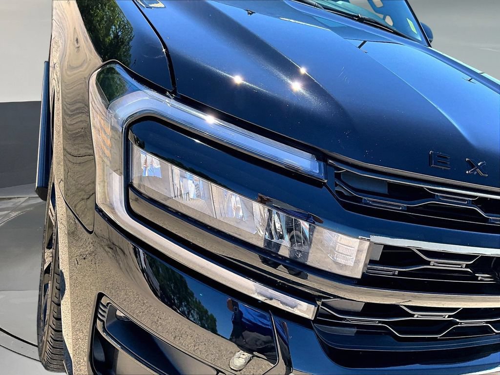 Used 2022 Ford Expedition Limited w/ Equipment Group 303A AWD/4WD image 34