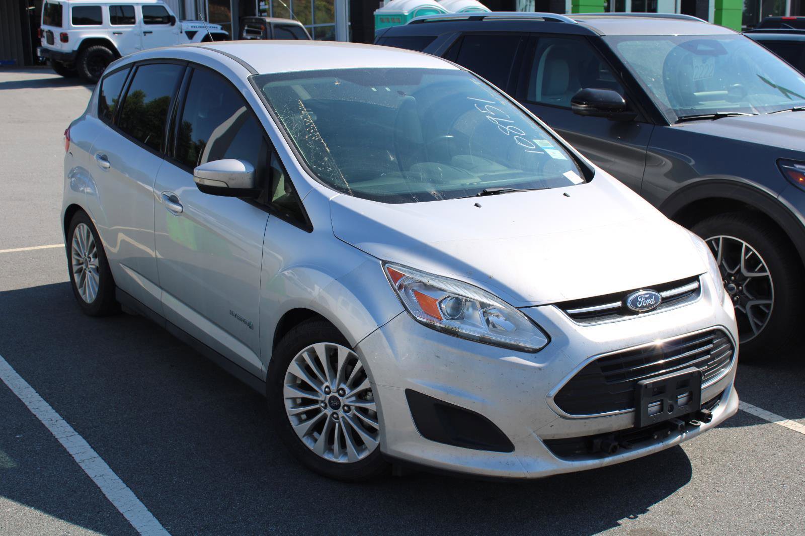 Used 2017 Ford C-MAX SE w/ Cold Weather Package FWD image 3