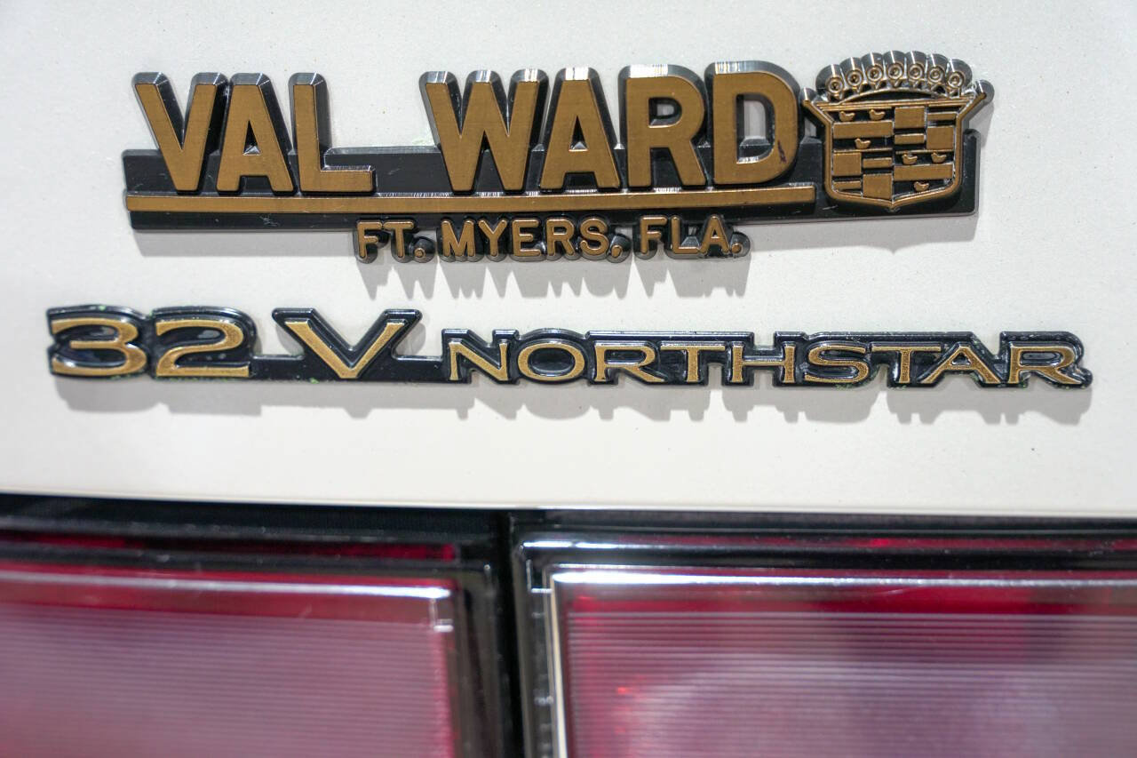 Used 1996 Cadillac Seville STS FWD image 23