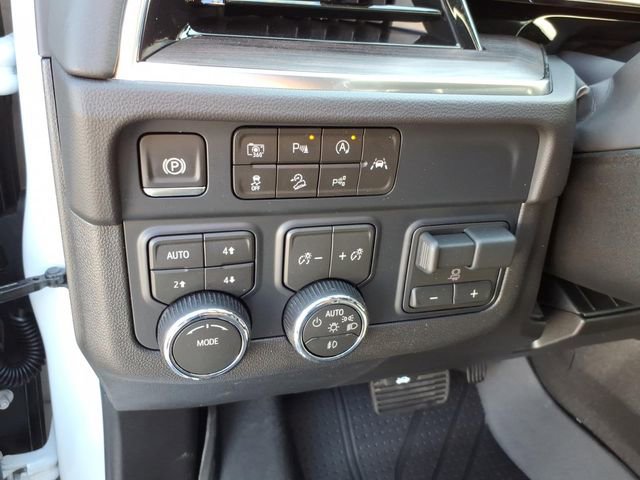 New 2026 Chevrolet Suburban LT w/ Comfort Package AWD/4WD image 12