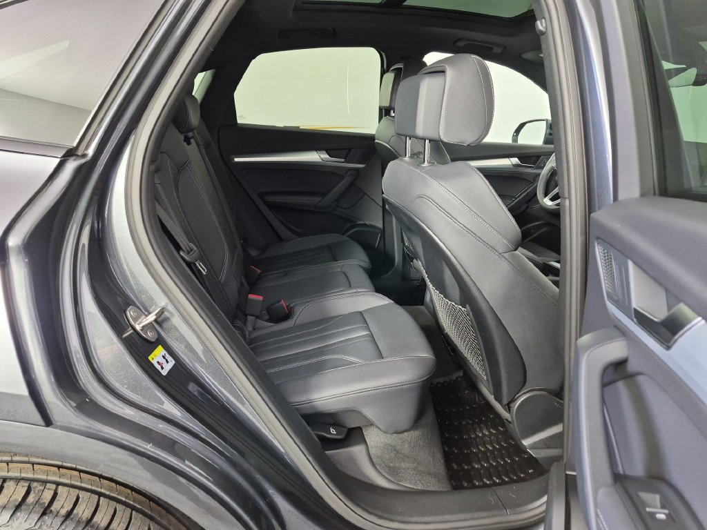 Used 2024 Audi Q5 2.0T Premium Plus w/ Premium Plus Package AWD/4WD image 34
