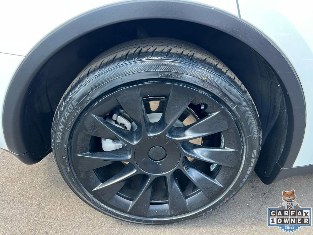 Used 2023 Tesla Model Y Long Range image 12