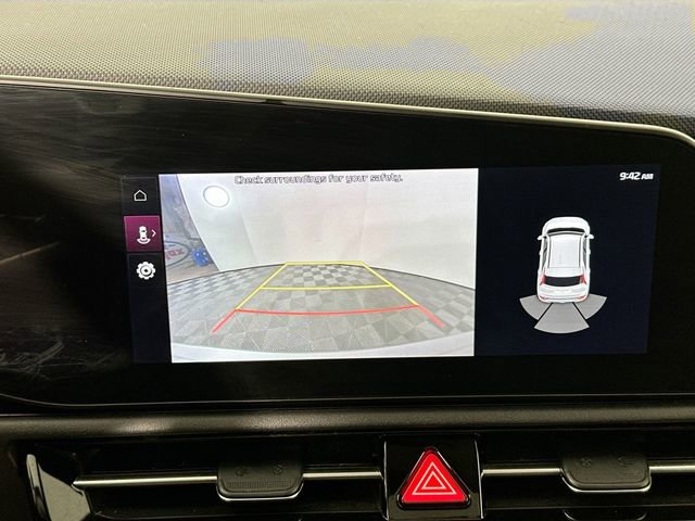 Used 2023 Kia Niro EX Touring image 12