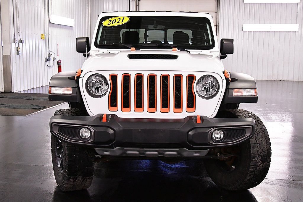Used 2021 Jeep Gladiator Mojave AWD/4WD image 2
