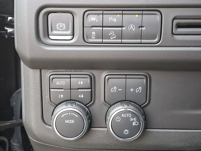 Used 2024 Chevrolet Tahoe Z71 image 28