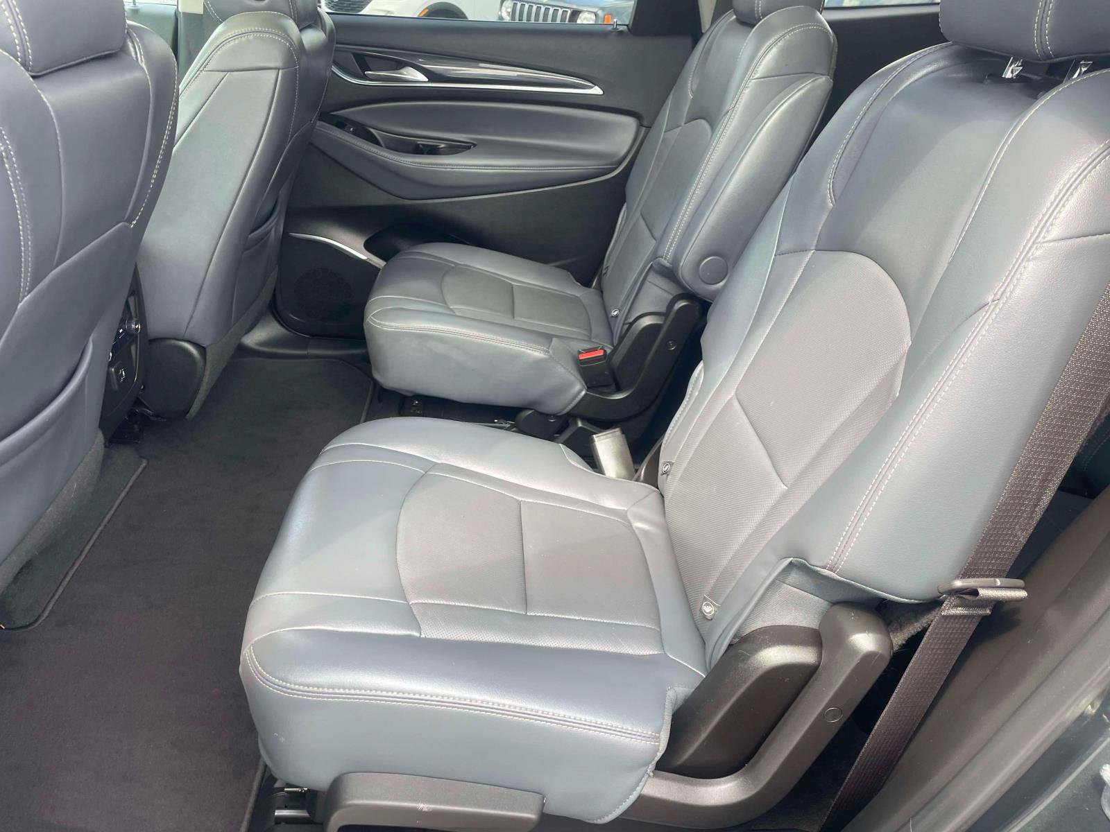 Used 2019 Buick Enclave Essence AWD/4WD image 13