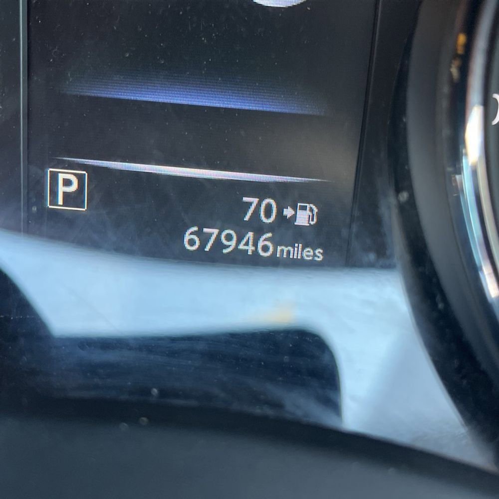 Used 2017 Nissan Rogue SV w/ Midnight Edition image 11