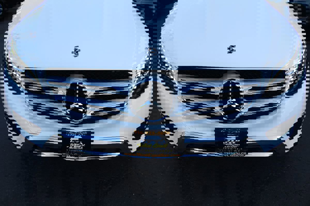 Used 2019 Mercedes-Benz GLC 300 4MATIC image 9