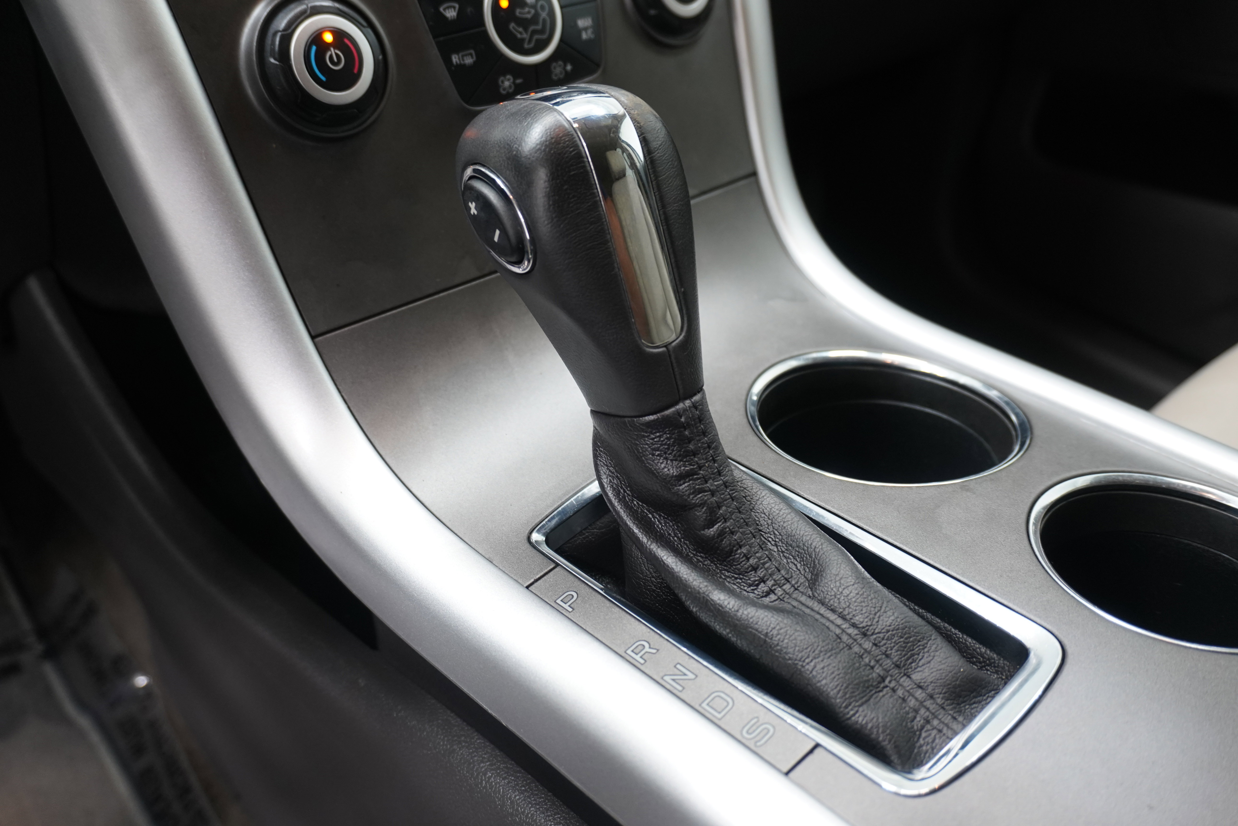 Used 2013 Ford Edge SEL FWD image 19