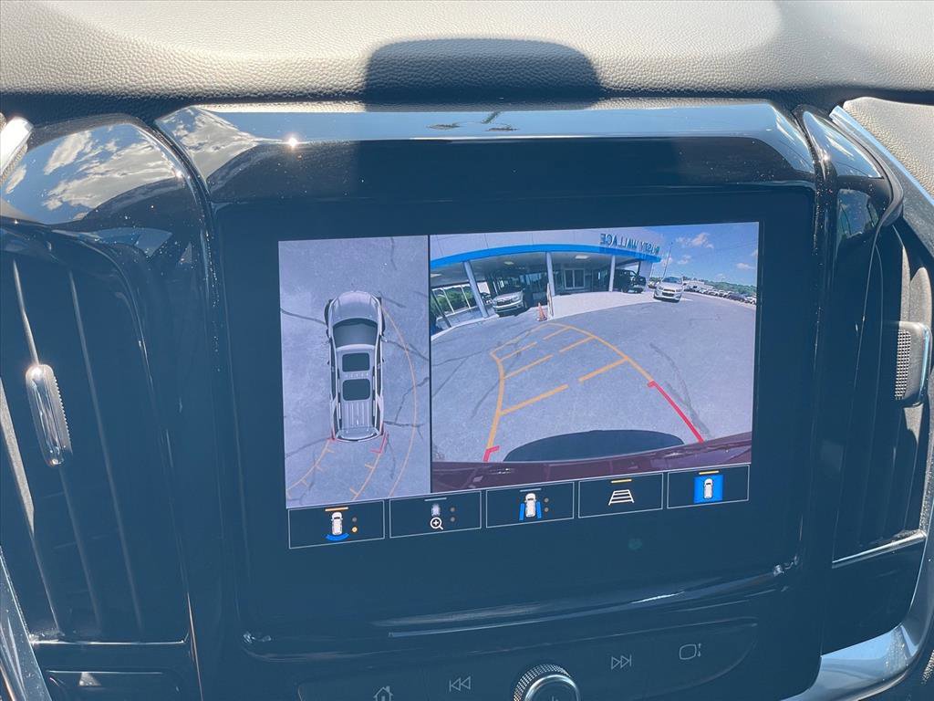 Used 2023 Chevrolet Traverse RS w/ LPO, Floor Liner Package AWD/4WD image 16