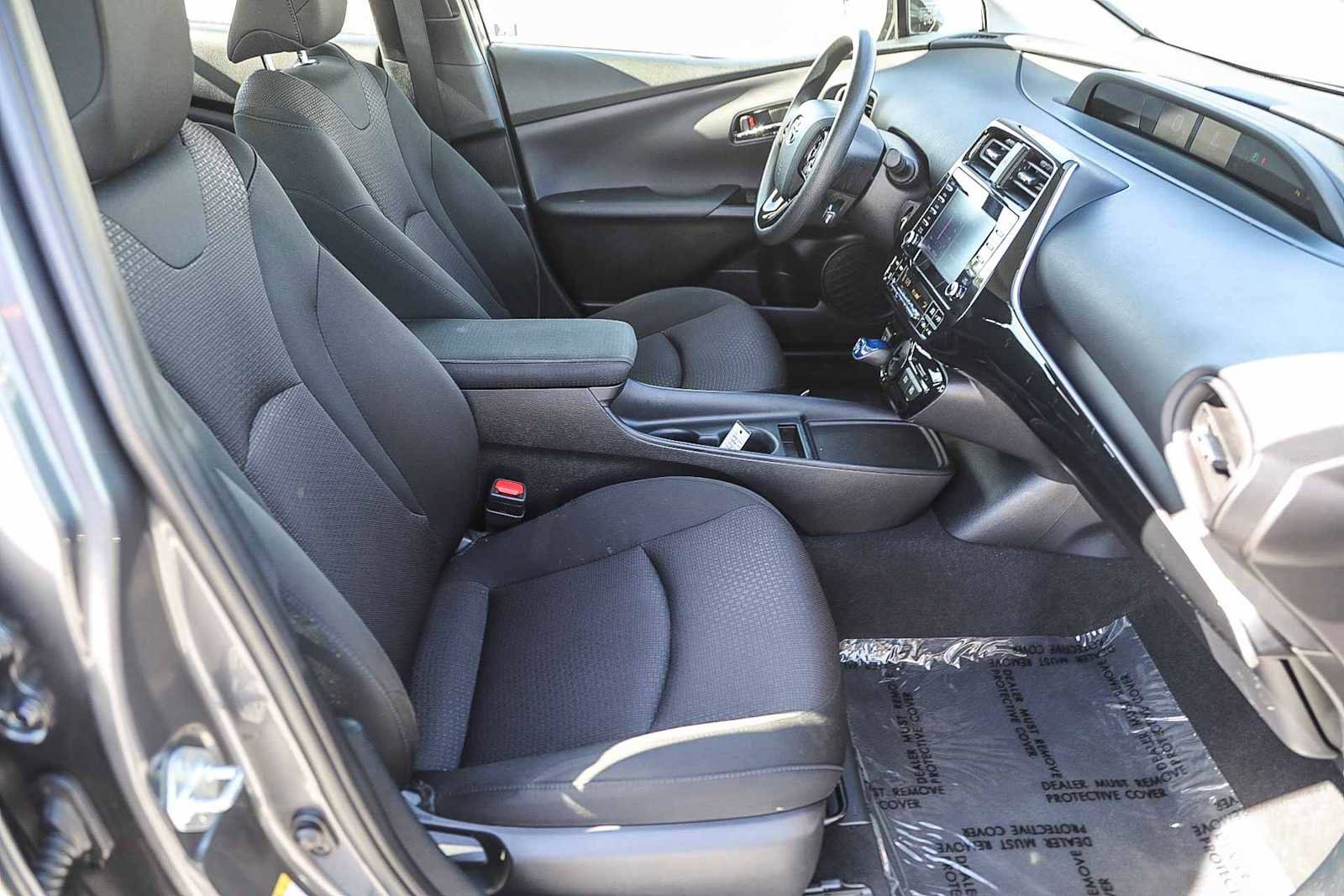 Used 2020 Toyota Prius LE image 16