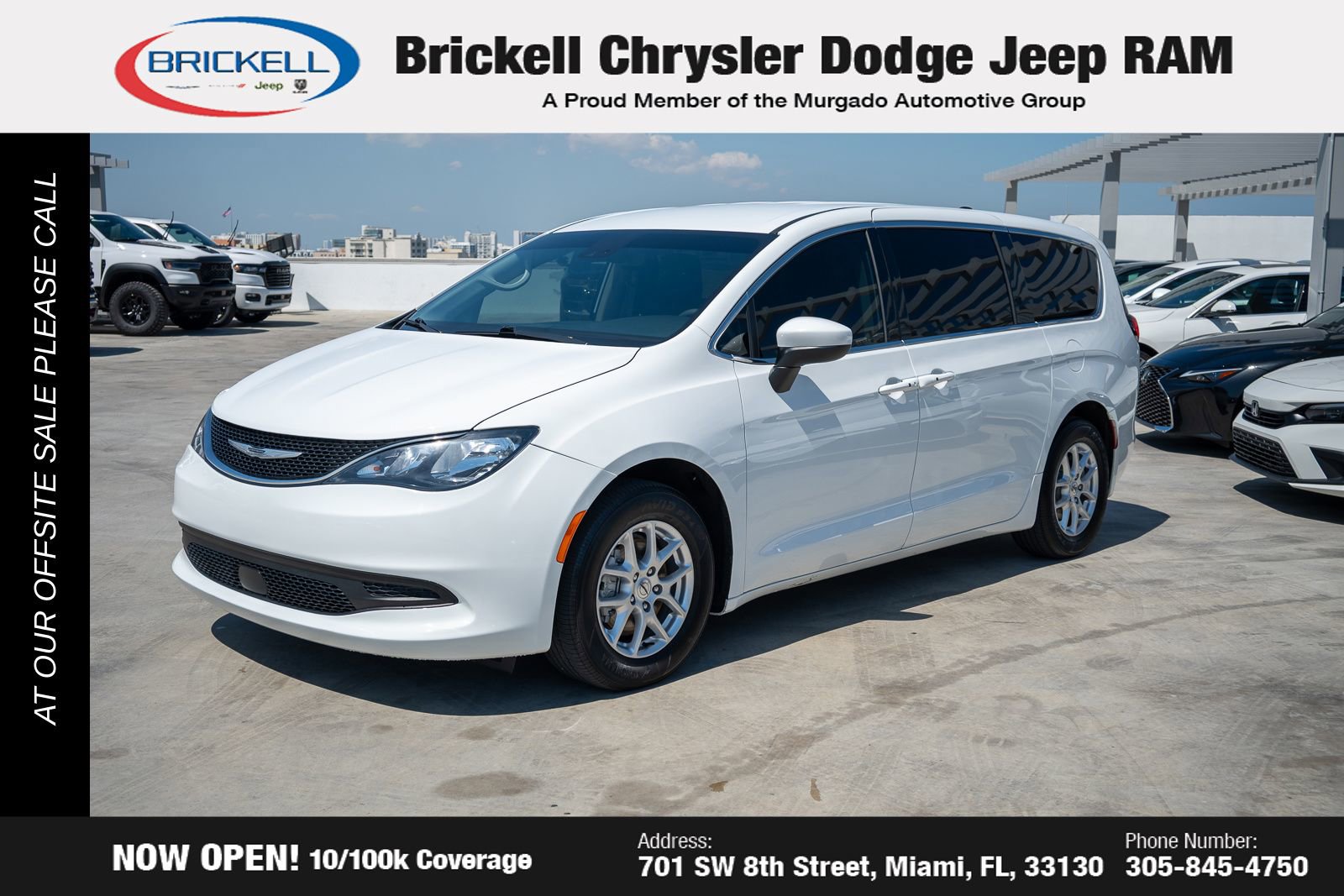 Used 2023 Chrysler Voyager LX image 1