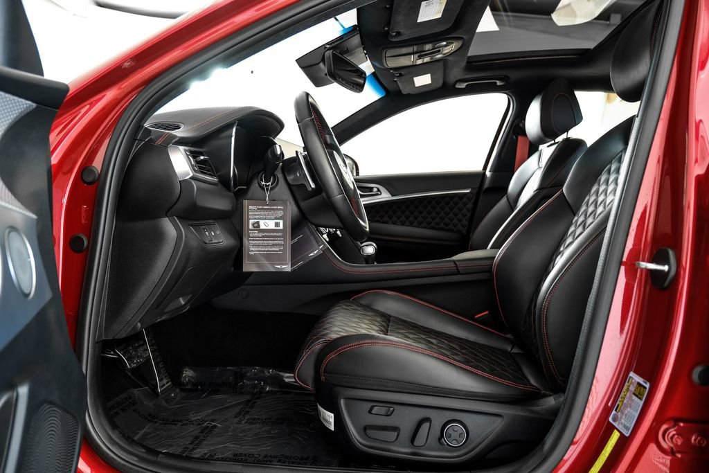 Used 2022 Genesis G70 3.3T w/ Sport Prestige Package image 4