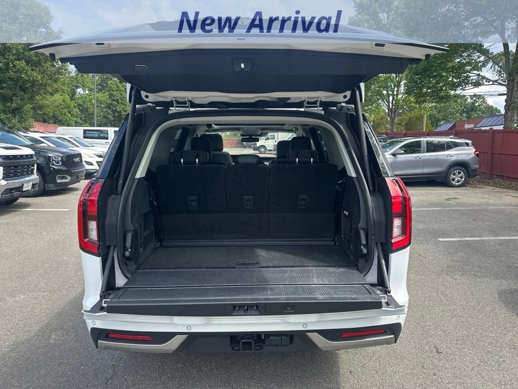 Used 2025 Ford Expedition Platinum AWD/4WD image 8