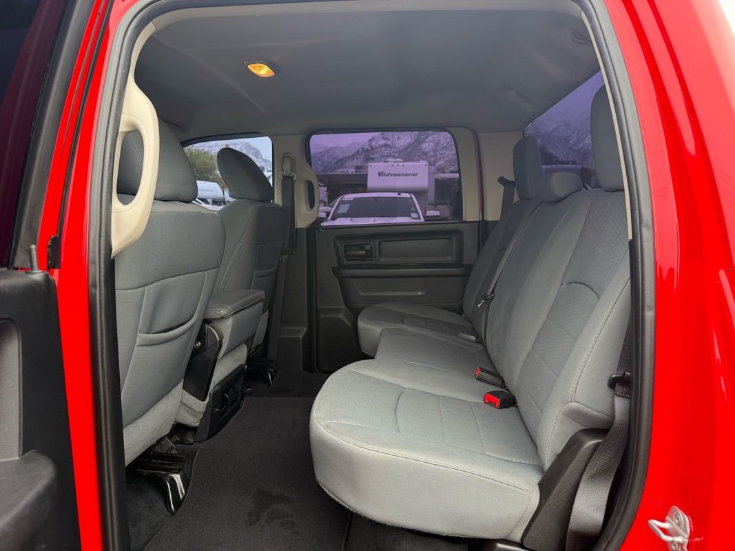 Used 2013 RAM 2500 Tradesman w/ Chrome Appearance Group AWD/4WD image 33