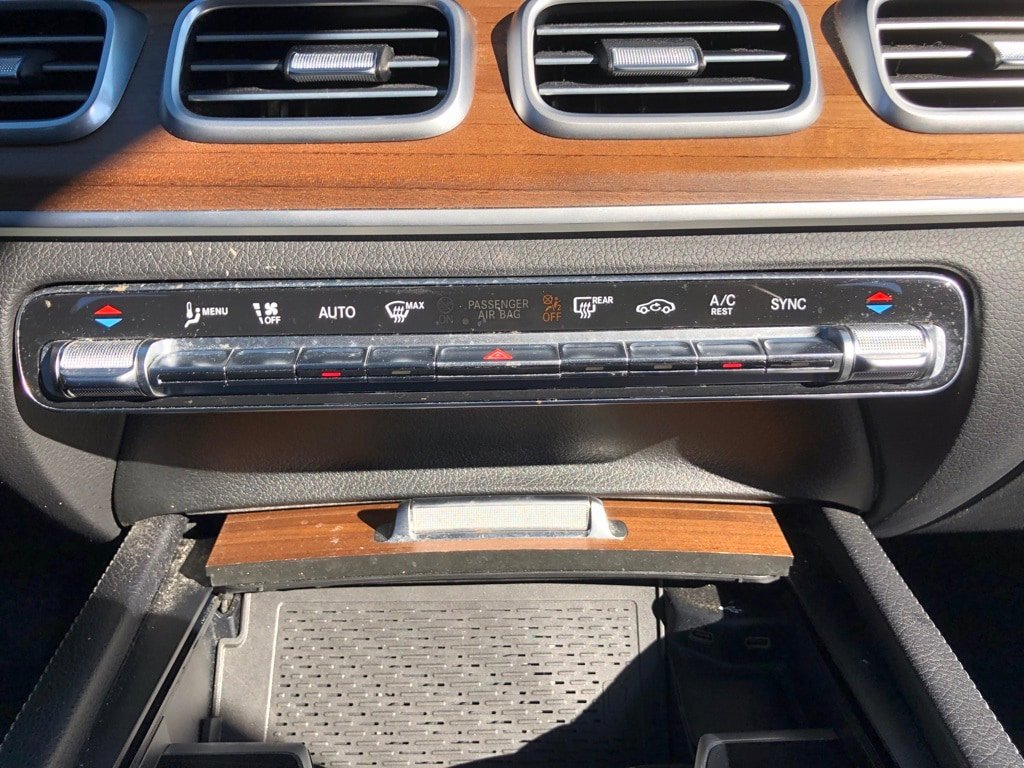 Used 2024 Mercedes-Benz GLS 450 4MATIC image 31