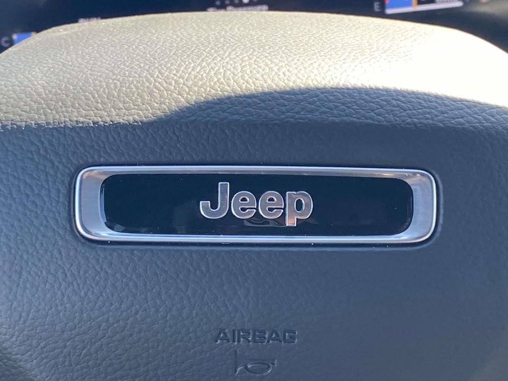 New 2026 Jeep Grand Cherokee Altitude image 26