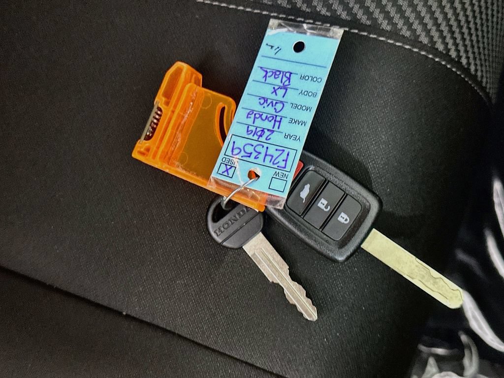 Used 2019 Honda Civic LX image 36