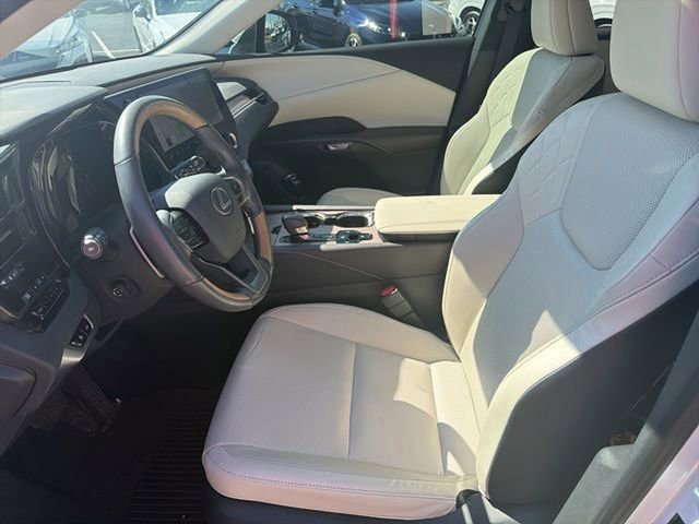 Used 2024 Lexus RX 350 Premium image 5