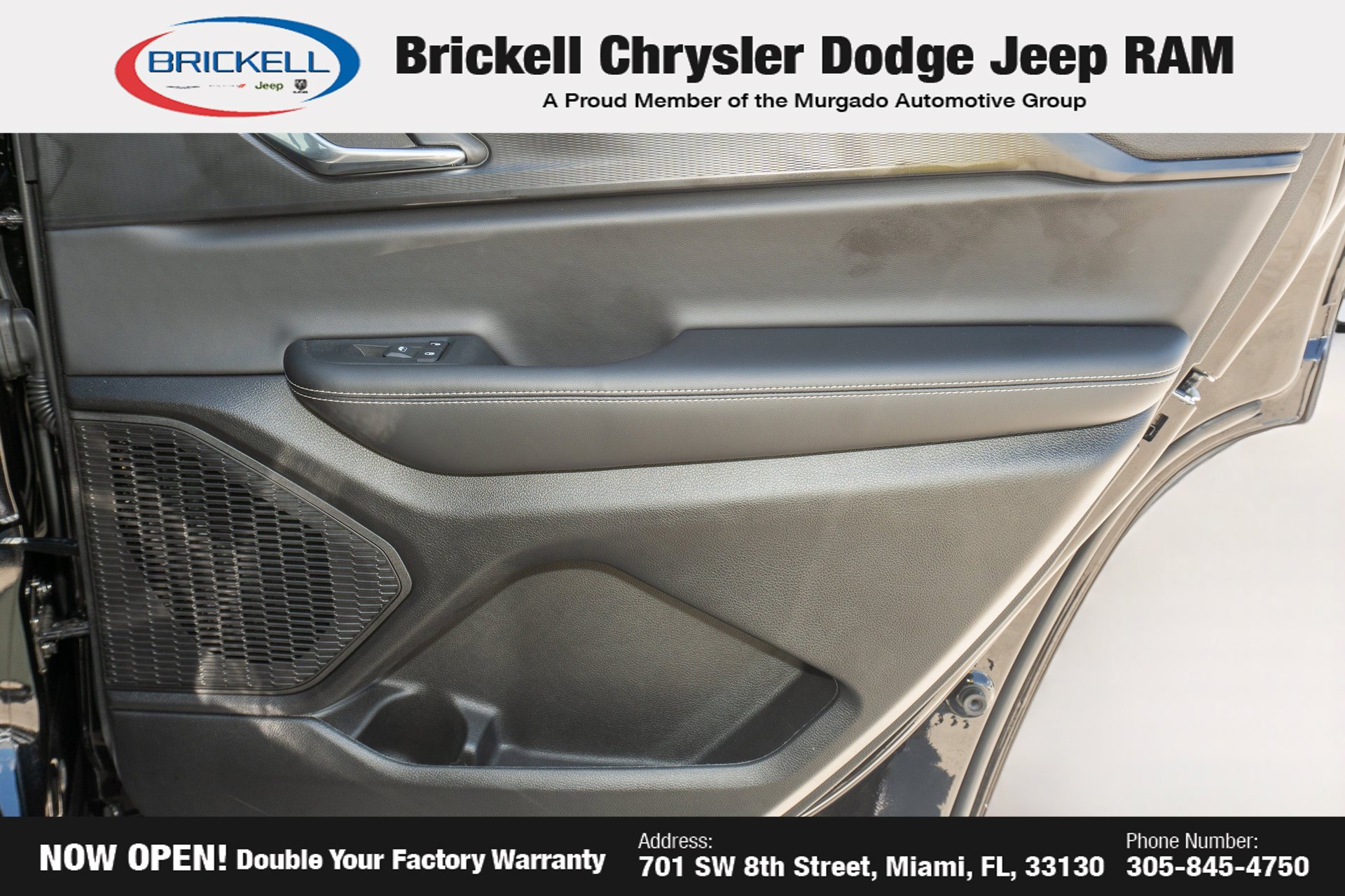 Used 2025 Jeep Grand Cherokee L Altitude AWD/4WD image 17