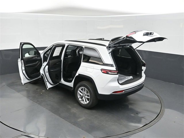 New 2025 Jeep Grand Cherokee Laredo X image 48