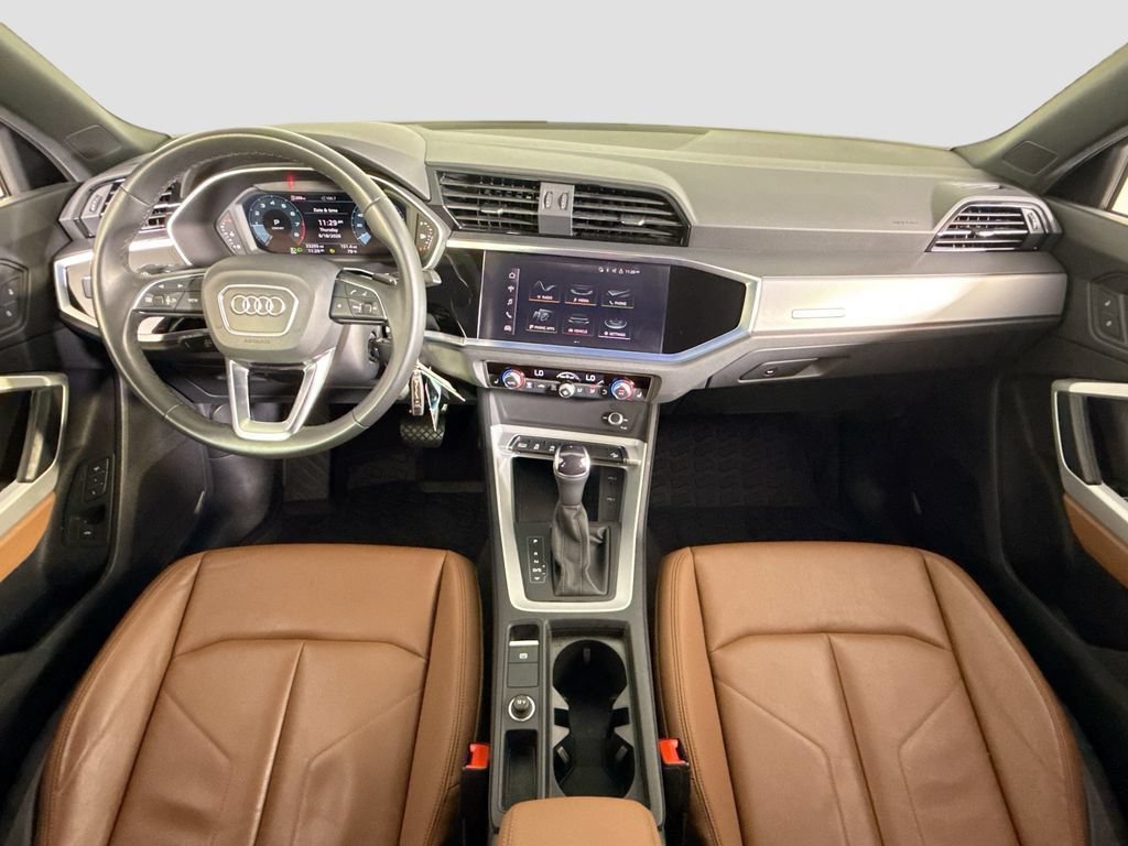 Used 2022 Audi Q3 2.0T Premium w/ Convenience Package AWD/4WD image 9