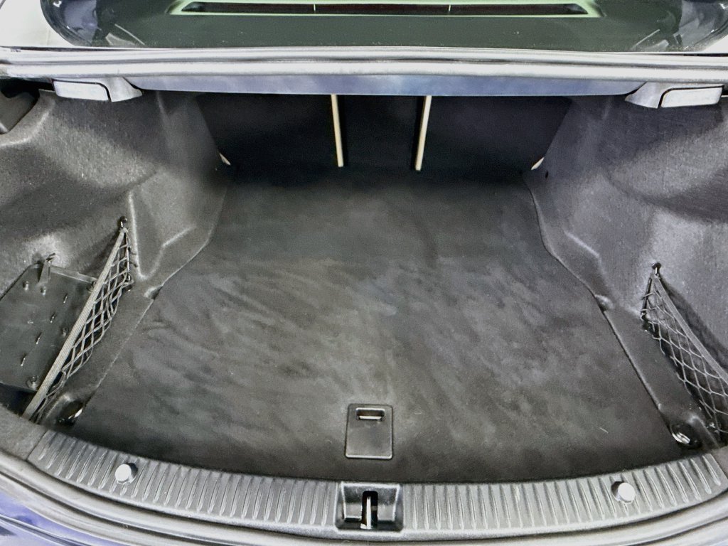 Used 2018 Mercedes-Benz C 300 Sedan image 26