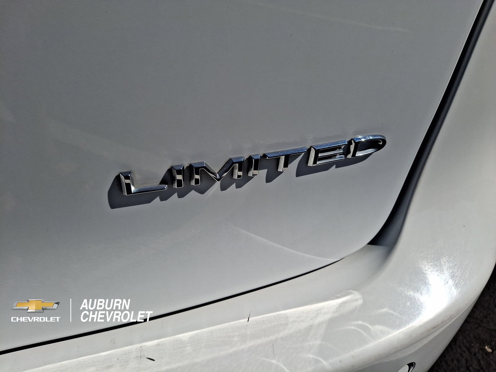 Used 2023 Chrysler Pacifica Limited FWD image 28