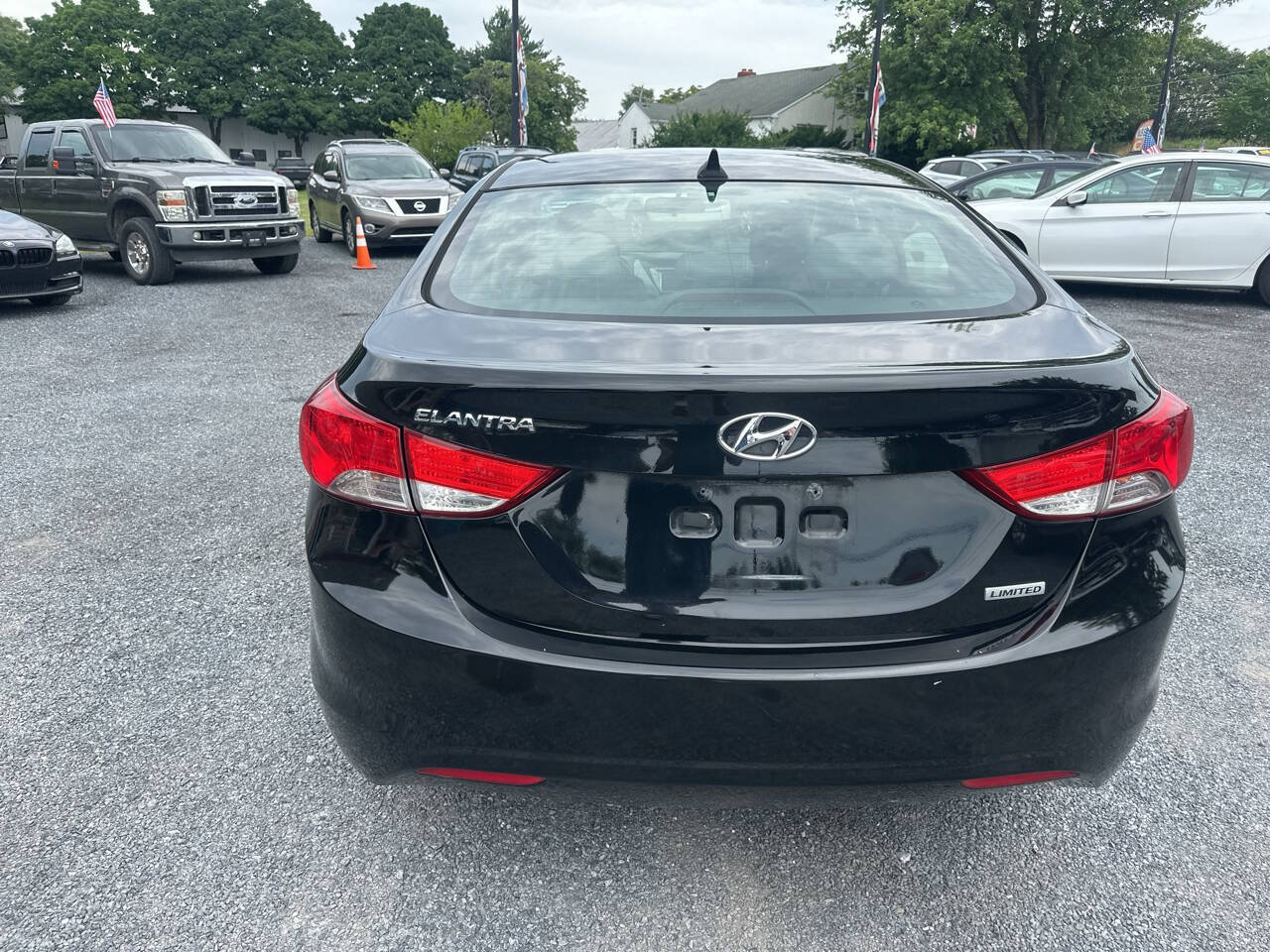 Used 2013 Hyundai Elantra Limited w/ Technology Pkg FWD image 4