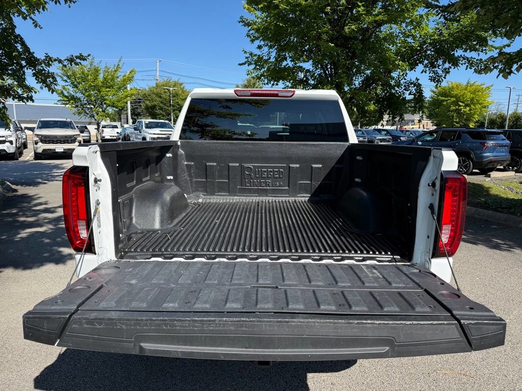 Used 2026 GMC Sierra 1500 SLT AWD/4WD image 10