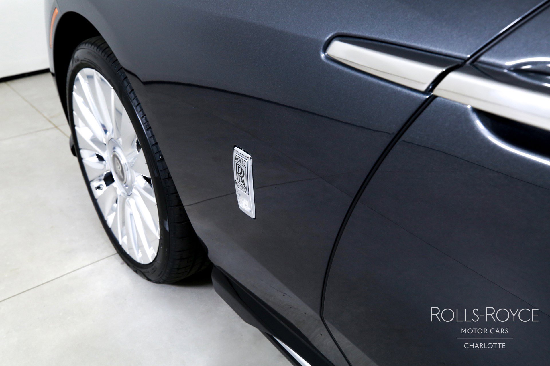 Certified 2025 Rolls-Royce Spectre w/ Spectre Launch Package image 38