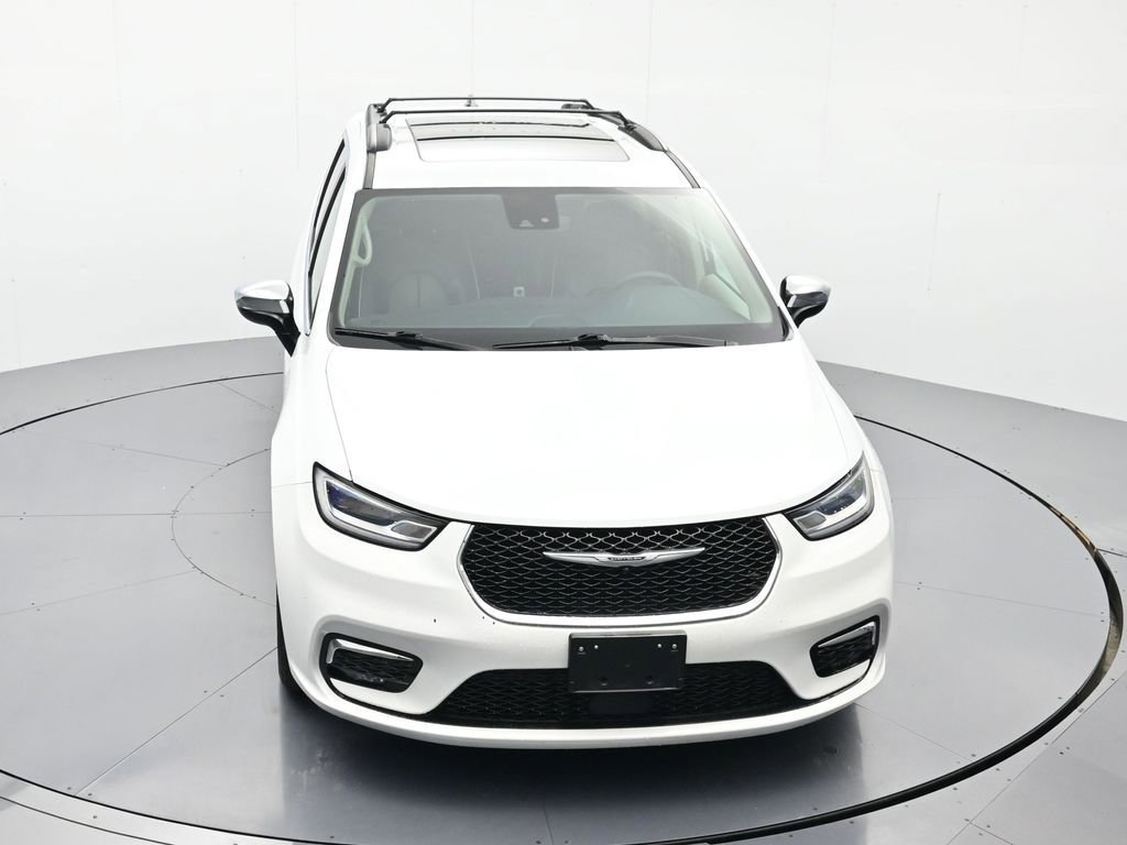 Used 2023 Chrysler Pacifica Limited image 31