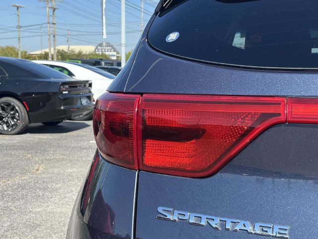 Used 2018 Kia Sportage LX AWD/4WD image 10