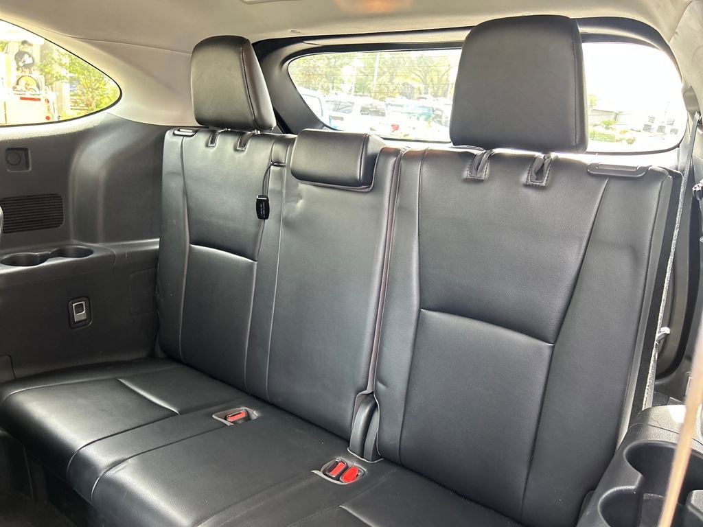 Used 2021 Toyota Highlander XLE image 15