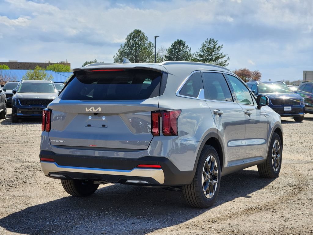 New 2026 Kia Sorento S w/ S Panoramic Sunroof Package FWD image 3