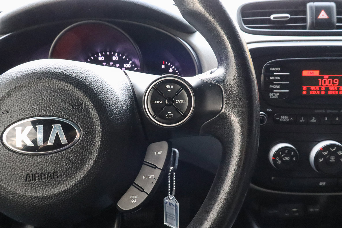 Used 2016 Kia Soul FWD image 25