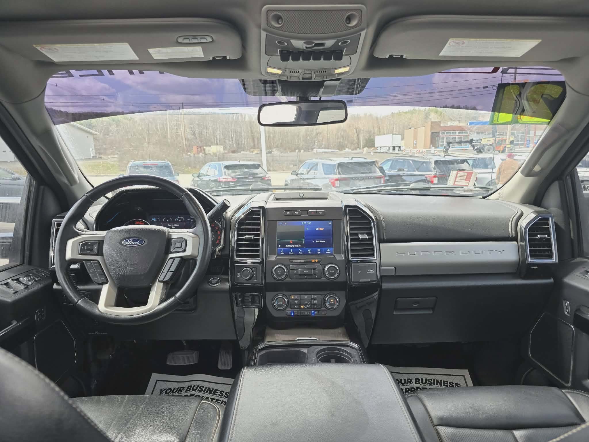 Used 2021 Ford F350 Lariat image 12