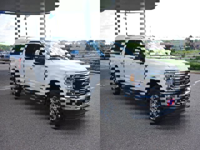 Certified 2021 Ford F350 Lariat w/ Lariat Ultimate Package image 3