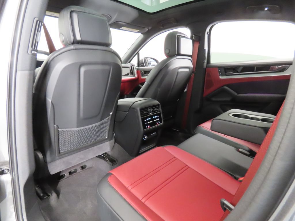 Certified 2026 Porsche Cayenne E-Hybrid Coupe AWD/4WD image 46